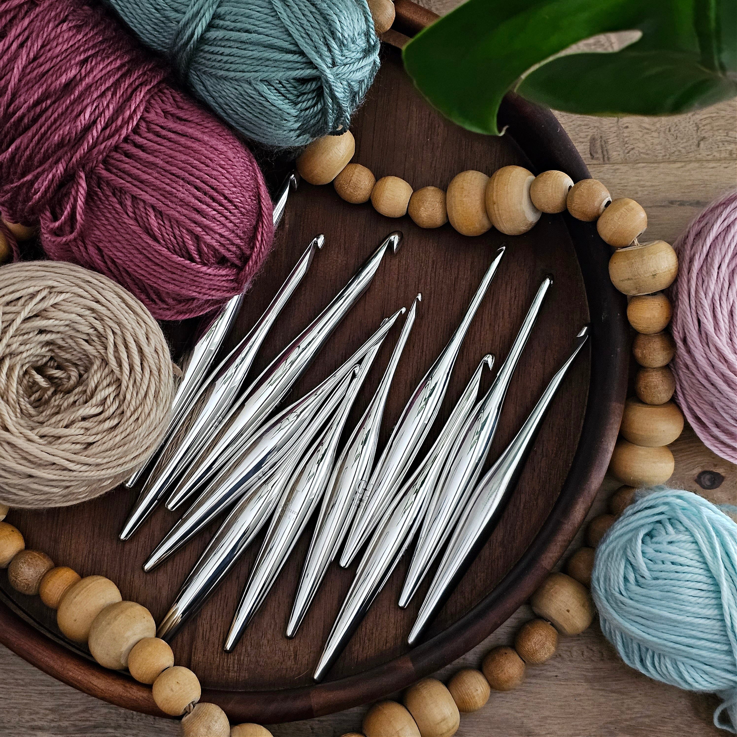 Laurel Streamline Wood Crochet Hooks – FurlsCrochet