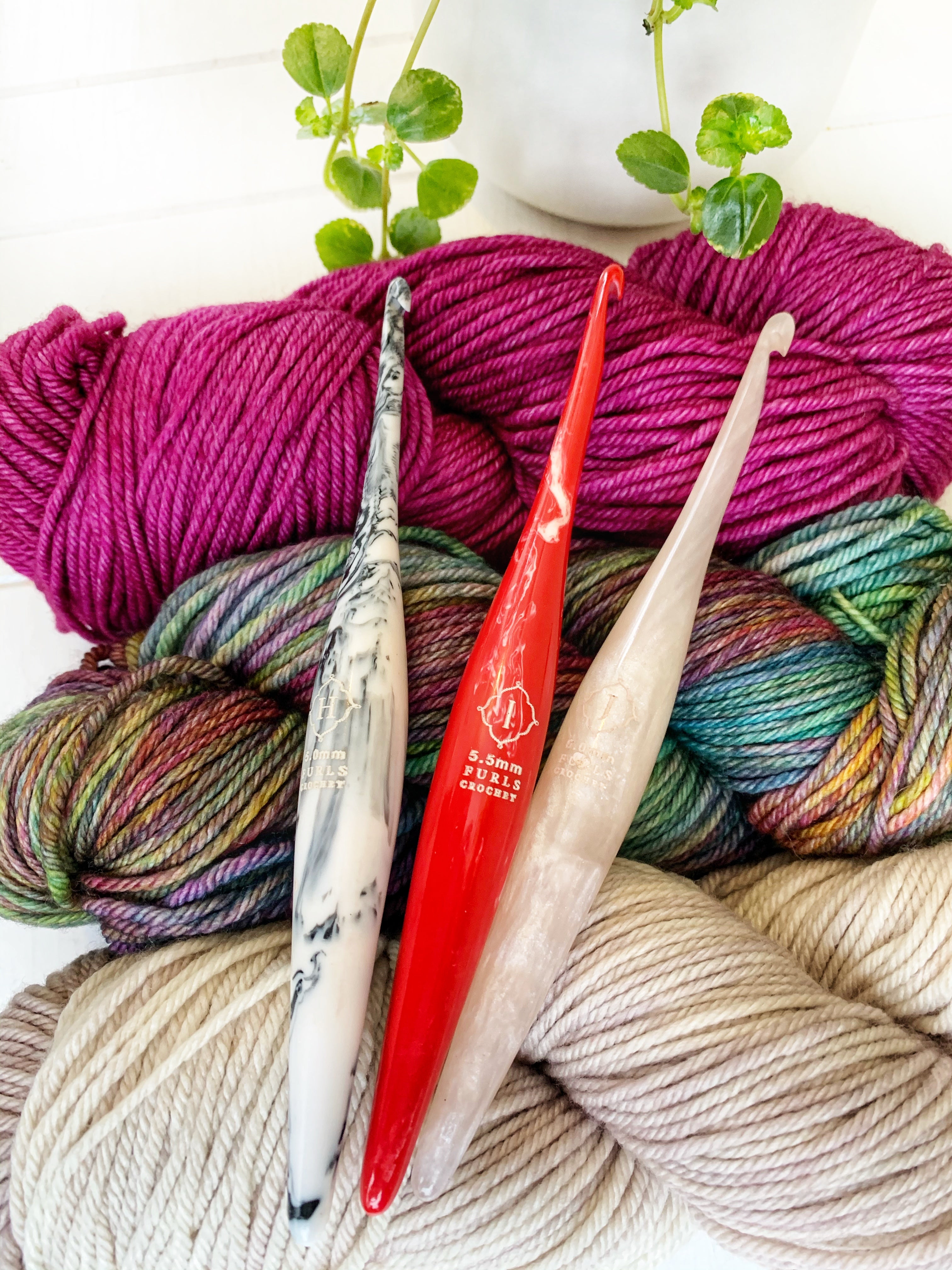 Rainbow Silicone Crochet Hooks - Set of 12